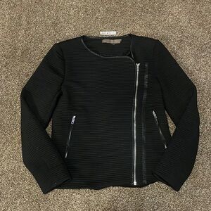 Great quality jacket. Size 4